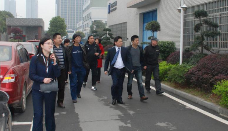 ����ʡ����ѧ��ר����ݰ����˾����