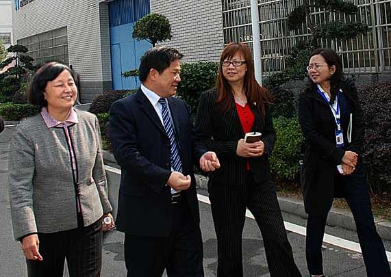 Э�������п��������������������������ʹ�籶���Ͽ�