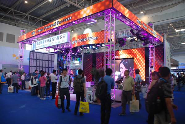 �������ʹ��ϵ�в�Ʒ��������2012PALMչ