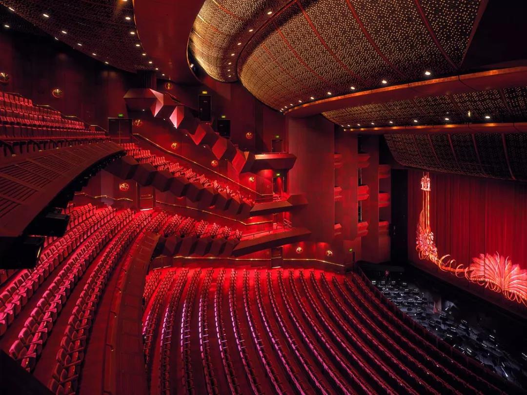 �糡��ԺLED�۹��