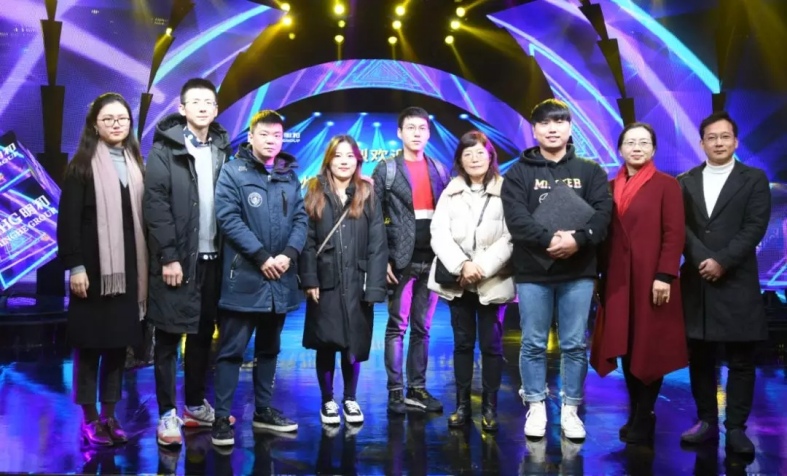 ������ý������֮���������˶�ح��������ý�������Ҵ�����ݰ�ٲ������ʿ��죡