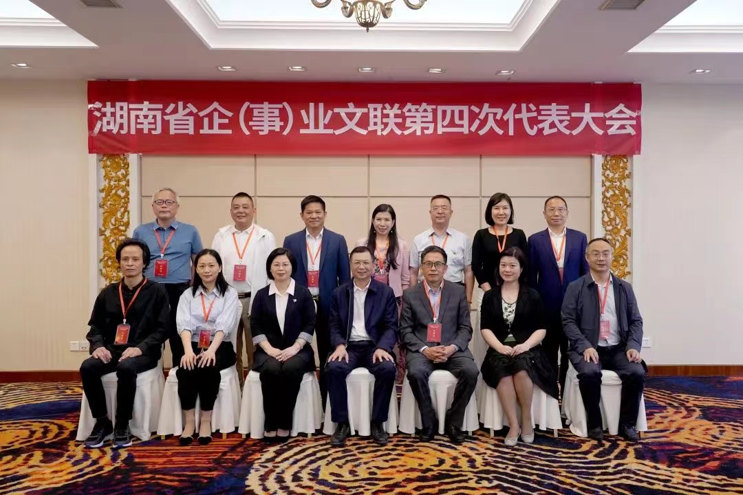 ����ʡ���£�ҵ������һ���򵼰��ӱ���