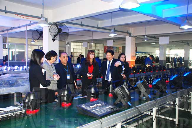 л��Ůʿ����ӢŮʿ���в������ʹ����̨�ƾ�������