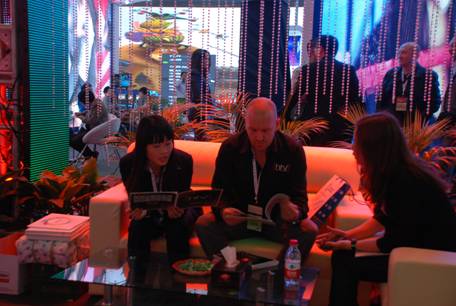 �������ʹ��Я���LED��ʾ����LEDϵ�в�Ʒ������ݹ���LEDչ