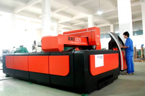 ���ؼ����и��