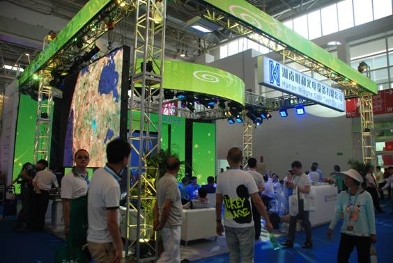 ��������ЯLED��ʾ����LED�ƾߺ���̨�ƹ�װ����չ