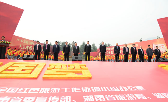 ����������ȫ�нӱ��Ļ��ڵ�������ơ���̨������������Ƭ���������LED������