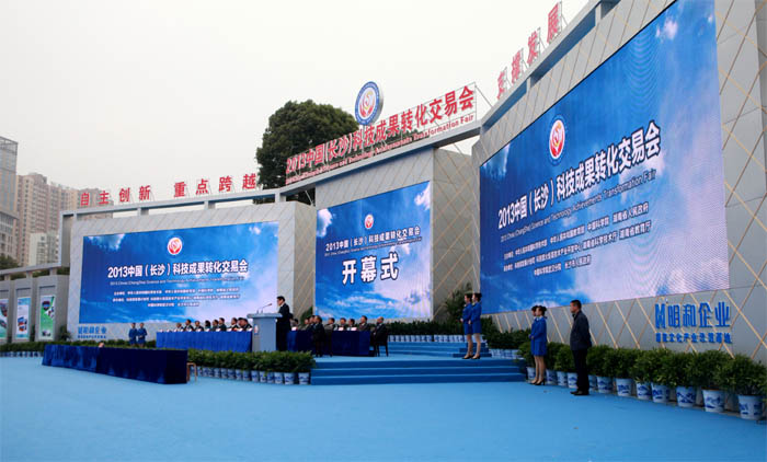 �ɲ������ʸ���LED������Ŀ�Ļʽ����