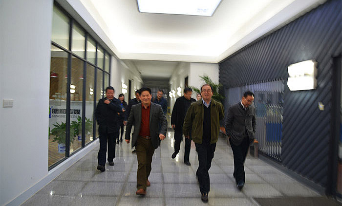 ����ʡ��ҵ����Ϣ��ίԱ�ḱ���λƶ���һ��ݰ�ٲ������ʿ���ָ��