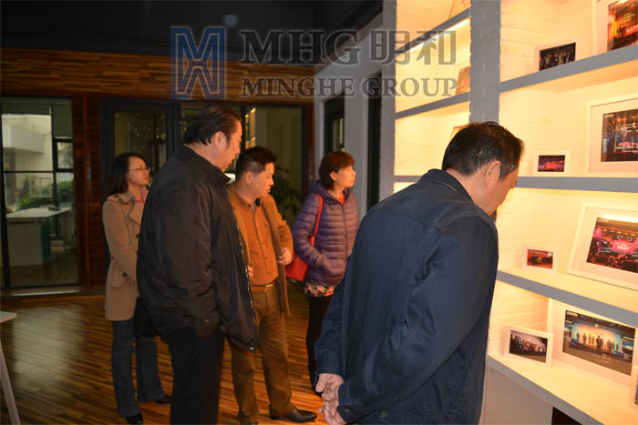 �����³�һ��ԢĿ�������ʴ�ý�İ���