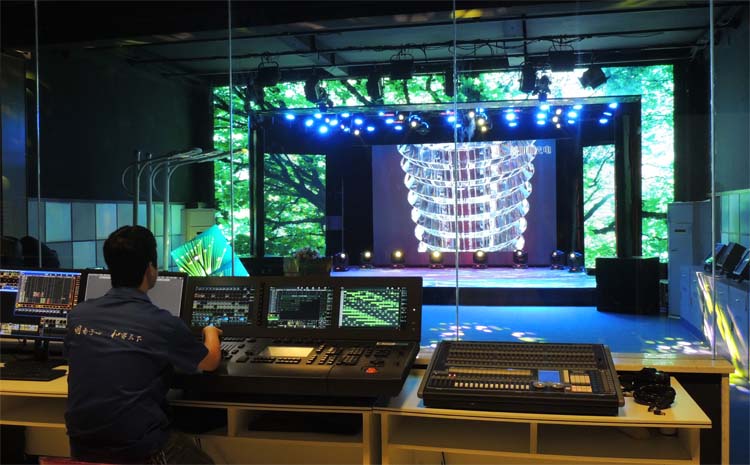 ����LED��ʾ��