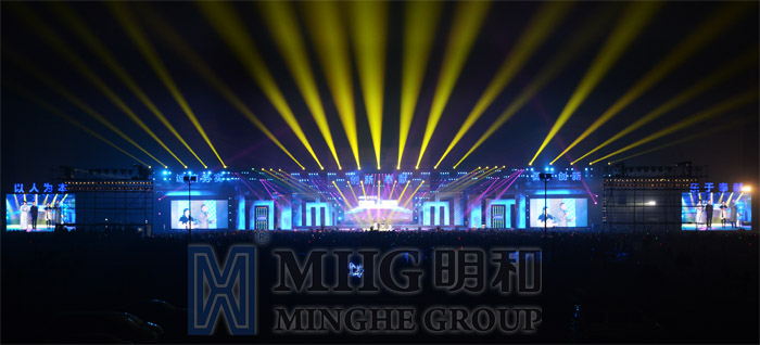 ��1000ƽ�׸���LED������ױ��1300ƽ�״���̨