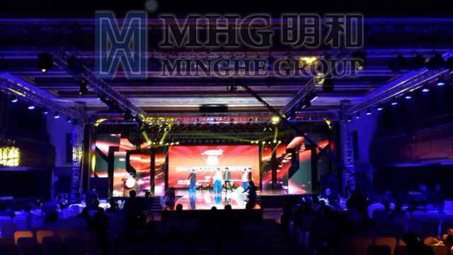 �˶��߻���������ơ���̨����Ч����