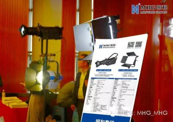 LEDϵ�еƾ߳�Ϊ�ֳ�һ�������ľ�����